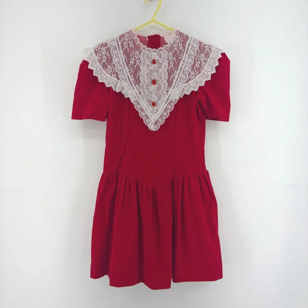 Vintage Picture Perfect Red Velvet Lace Collar Dress Girls Size 10 USA Holiday